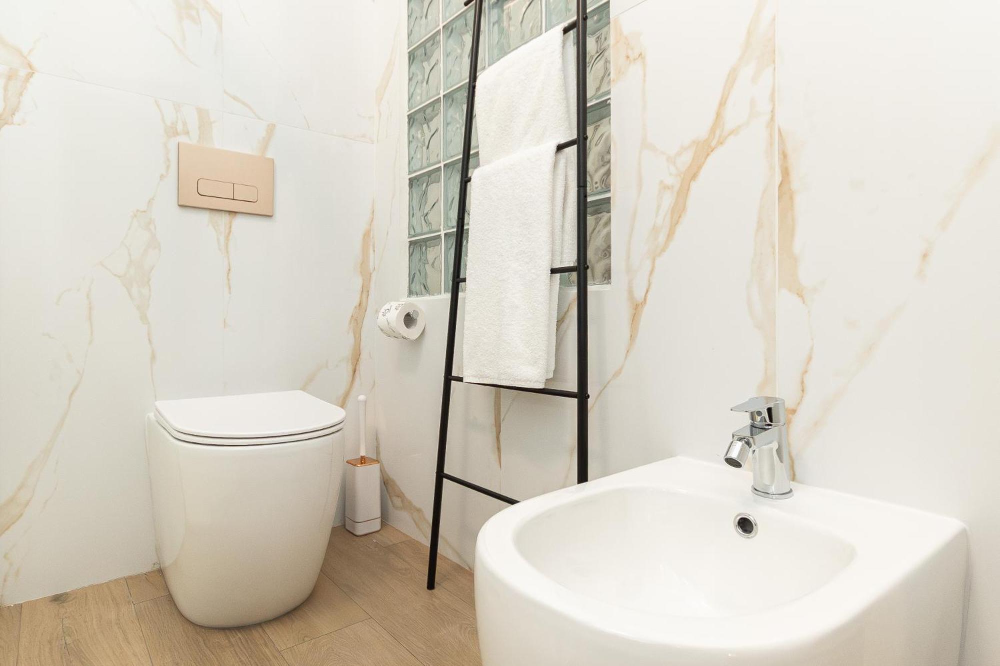 Vittorioveneto126 Bed & Breakfast La Spezia Exterior photo